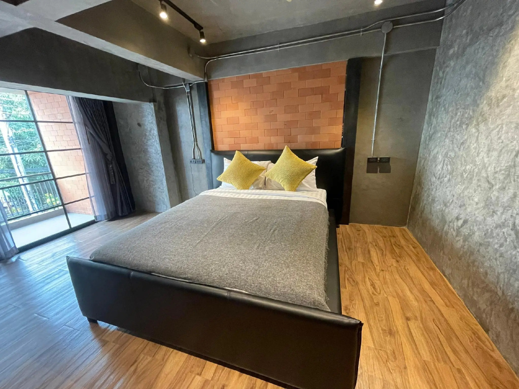 Standard room with balcony