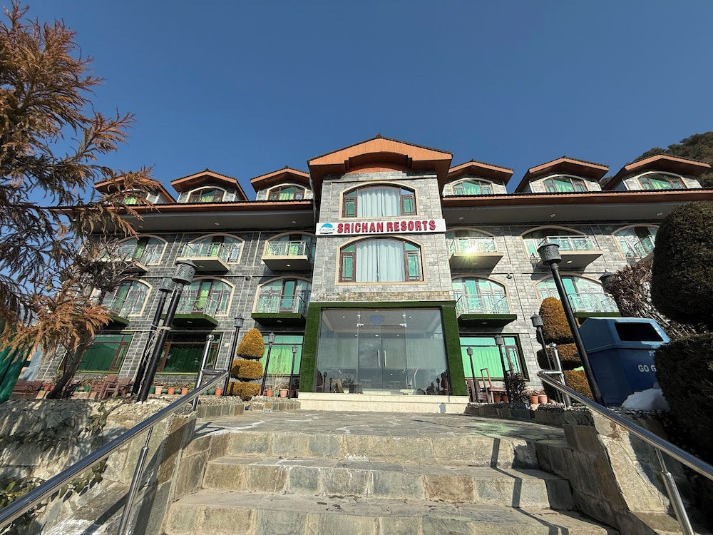 Srichan Resorts
