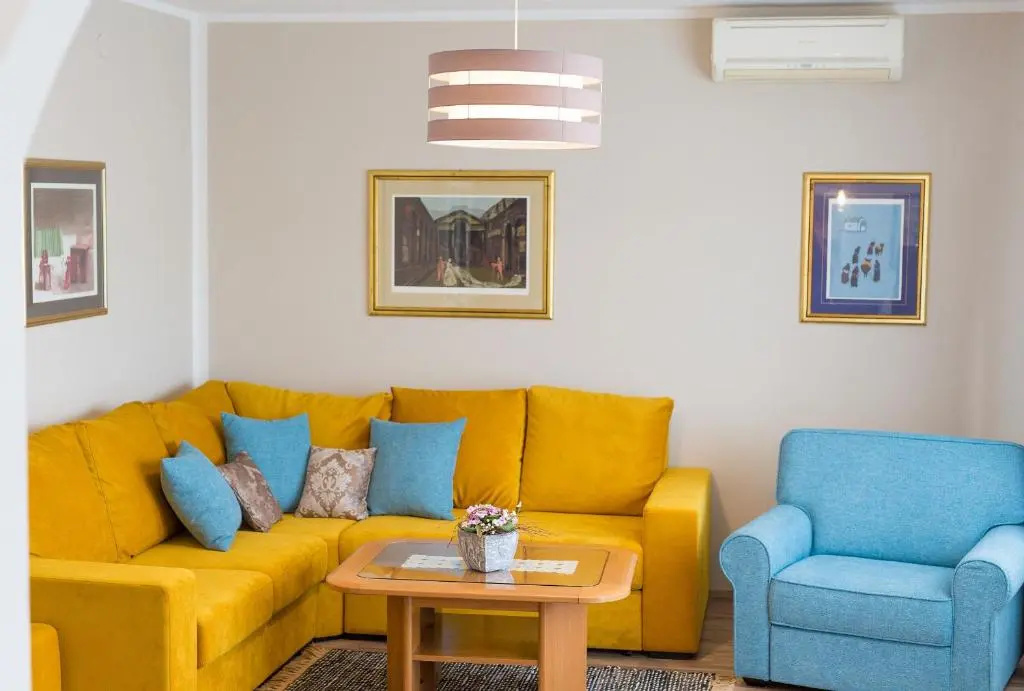 2 Bedrooms Apartment with balcony