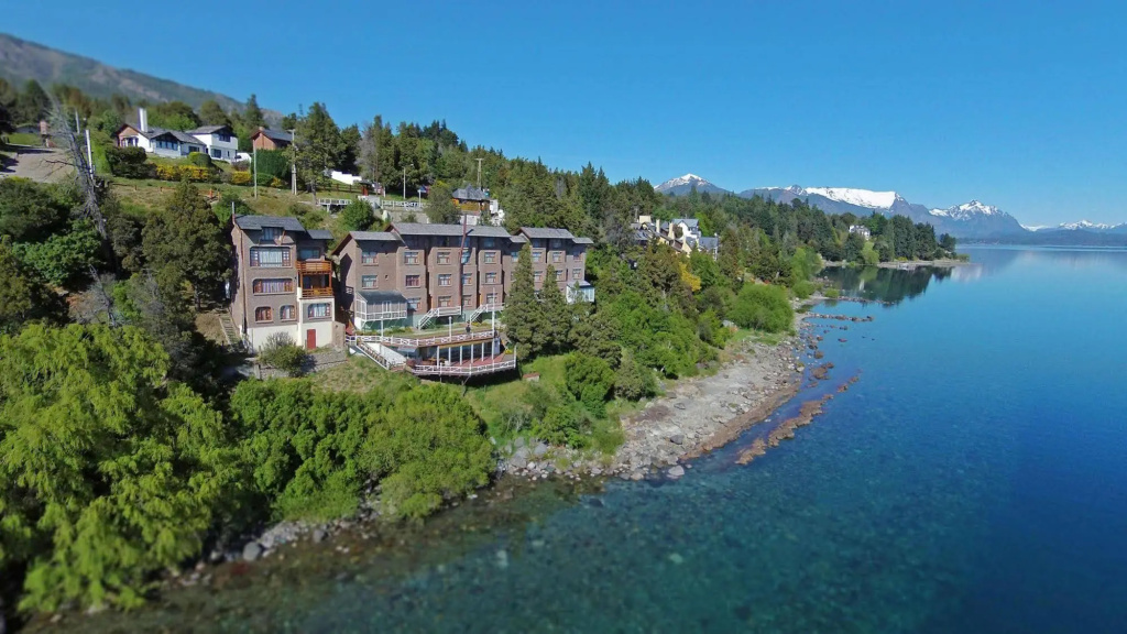Beach & Waterfront