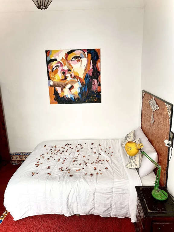 Economy room