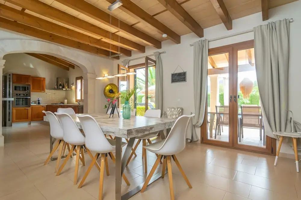 Villa in Llucmajor With Pool and Jacuzzi