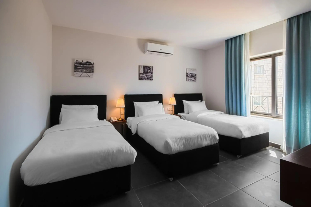 Canary Hotel by null