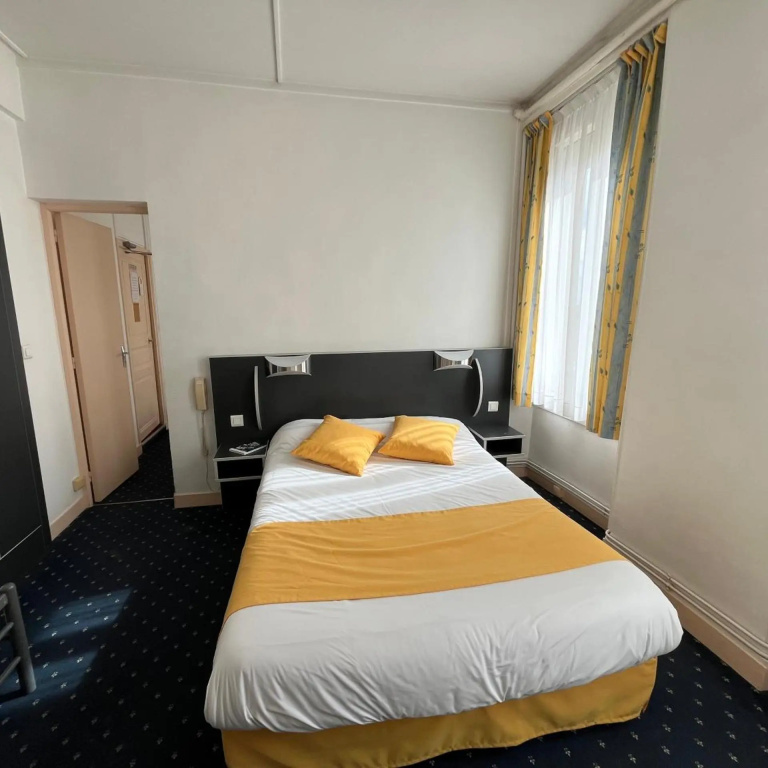 Logis hôtel de la Barque — 3