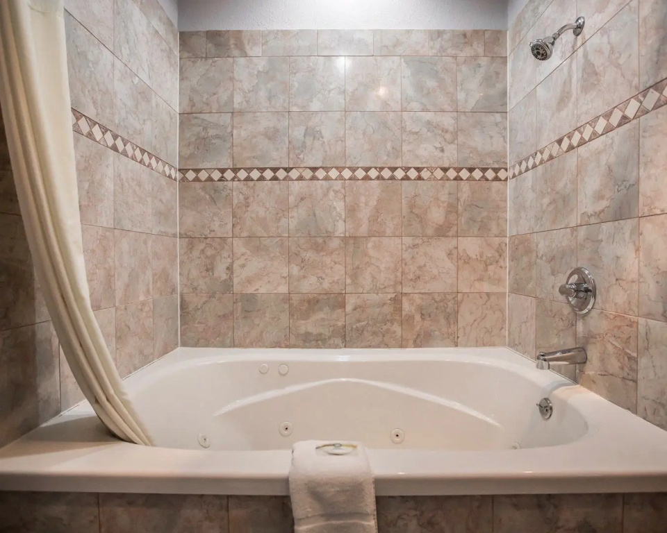 Quality Inn Peru near Starved Rock State Park - фото 34