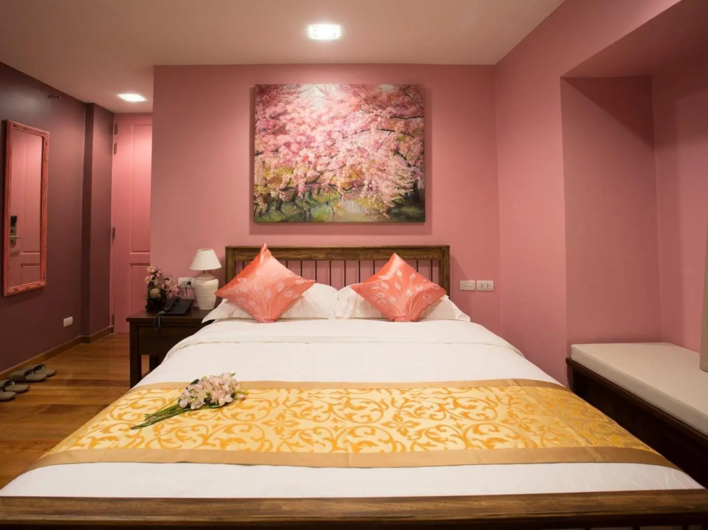 Standard Double room (full double bed)