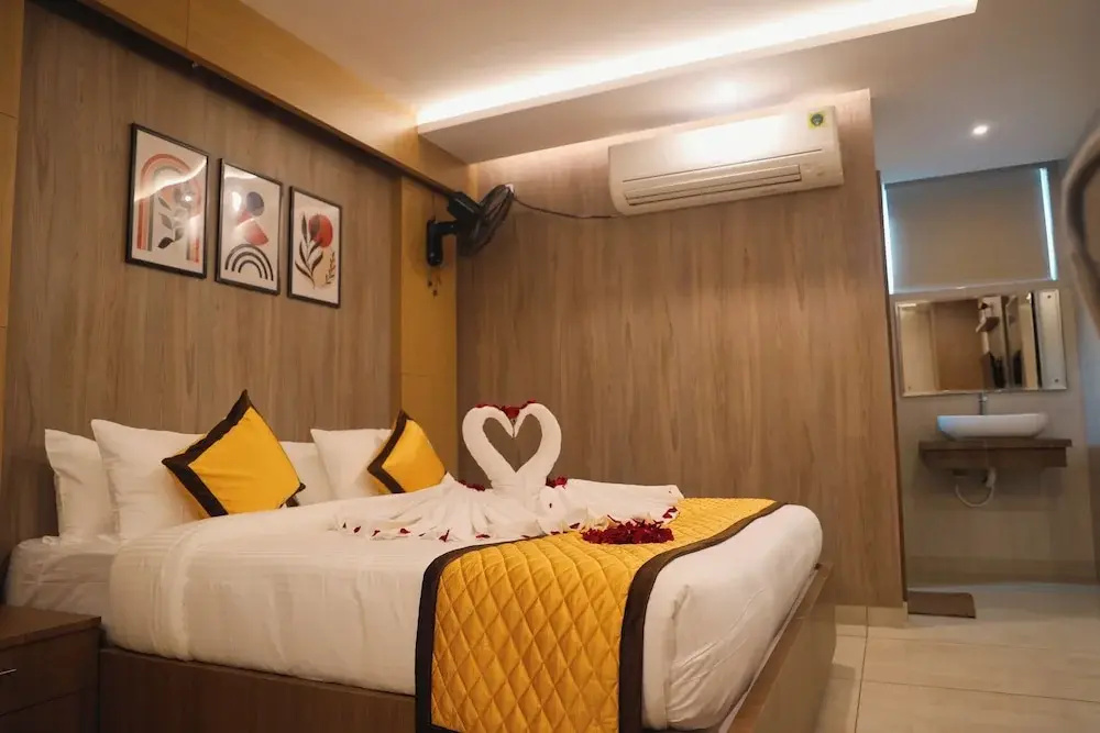Standard Double room (full double bed)