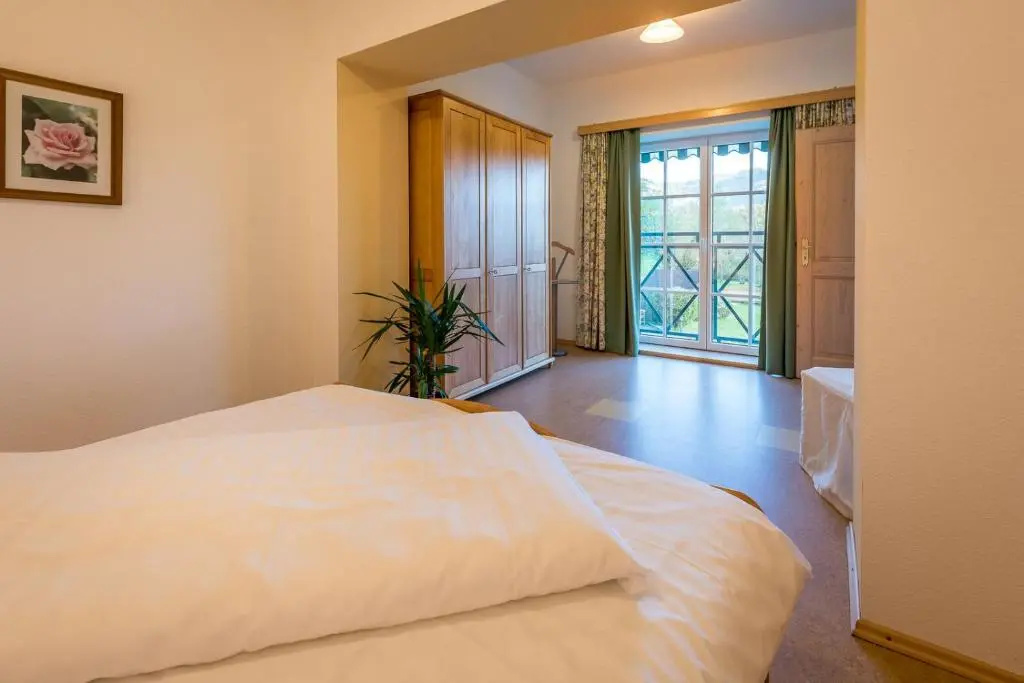 Ferienwohnungen Hotel Garni Dörflerwirt - Chambres