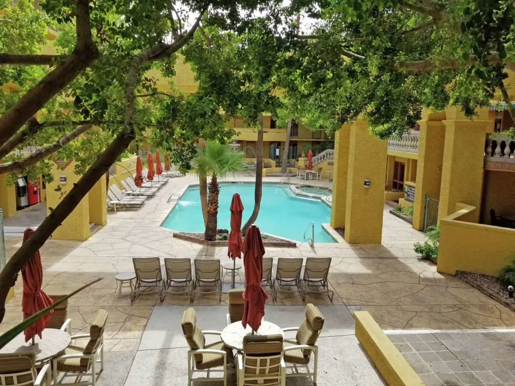 Hotel photo 11
