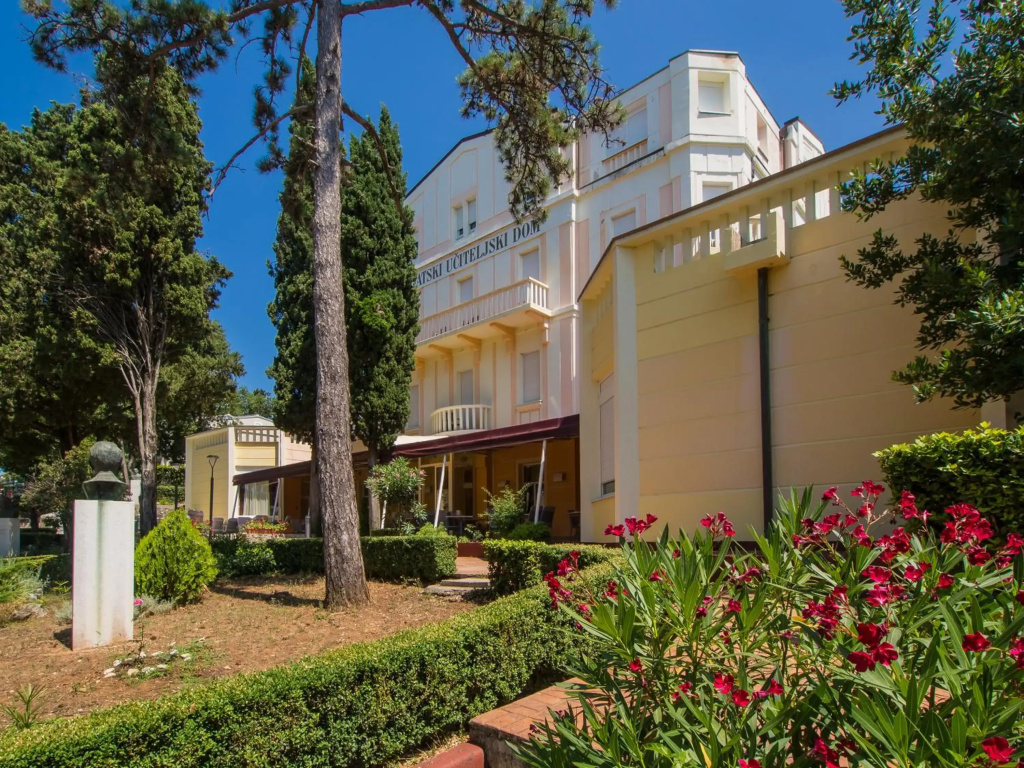 Hotel Vila Ružica- glavna zgrada i depandanse