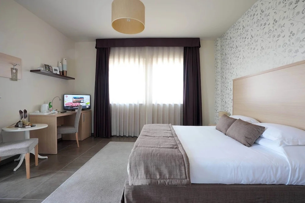 Premium Suite