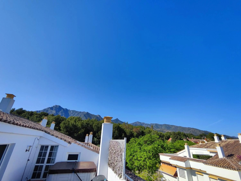✰ Luxurious 5 Bedroom PENTHOUSE. Sea Views. Hot Tub. BBQ. Golden Mile