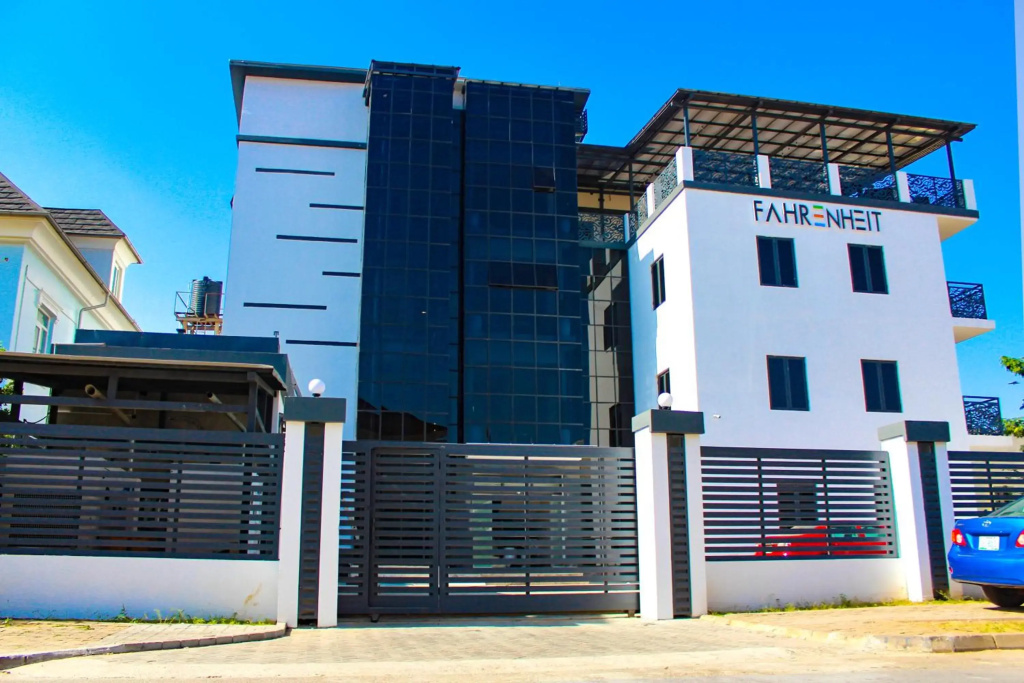 Fahrenheit Apartments