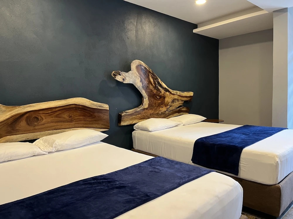 Economy room