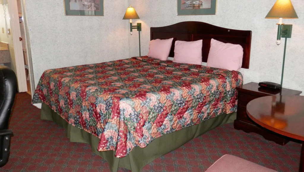 Stay at Magnuson Hotel Fowlerville