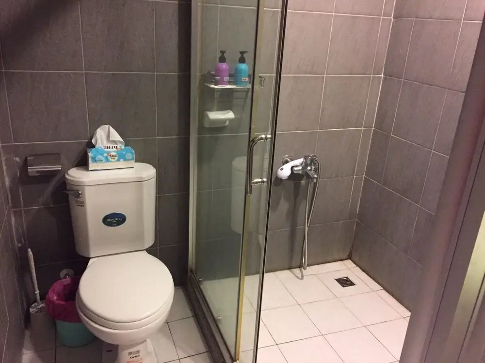 Comfort room