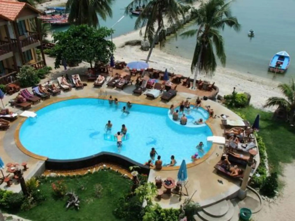 Beach & Waterfront