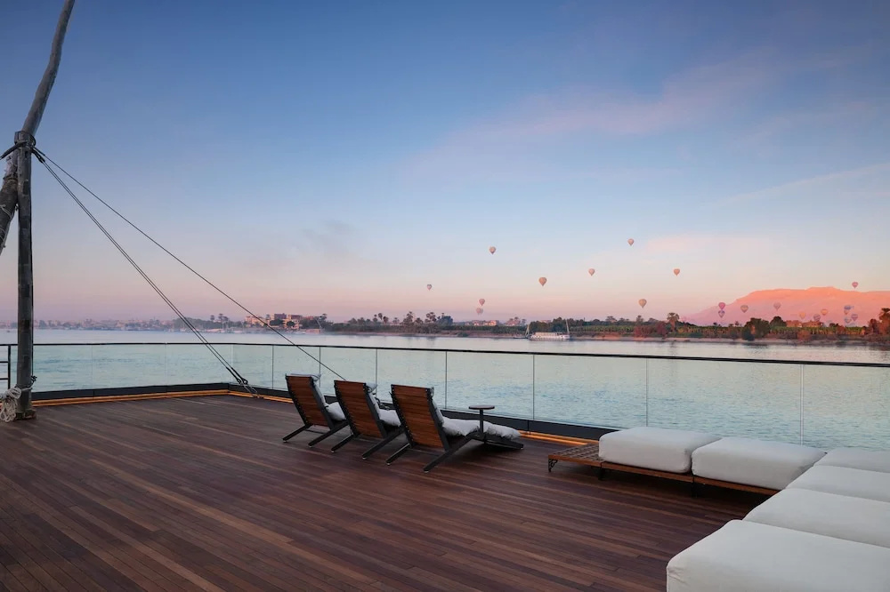 Beach & Waterfront