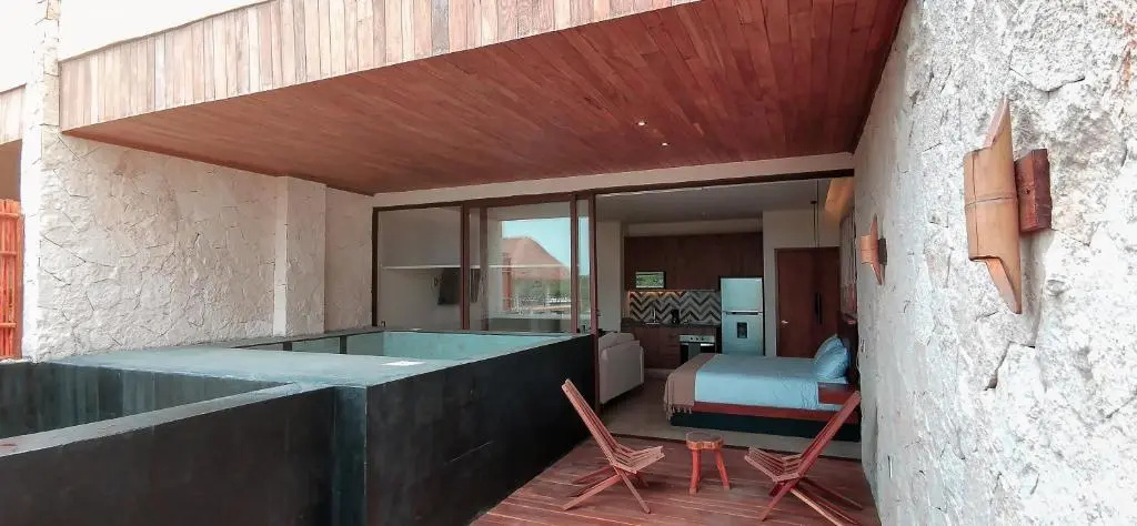 Apartment with balcony