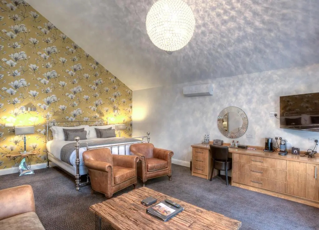 Standard Double room (full double bed)