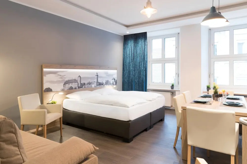 3 Bedrooms Apartment