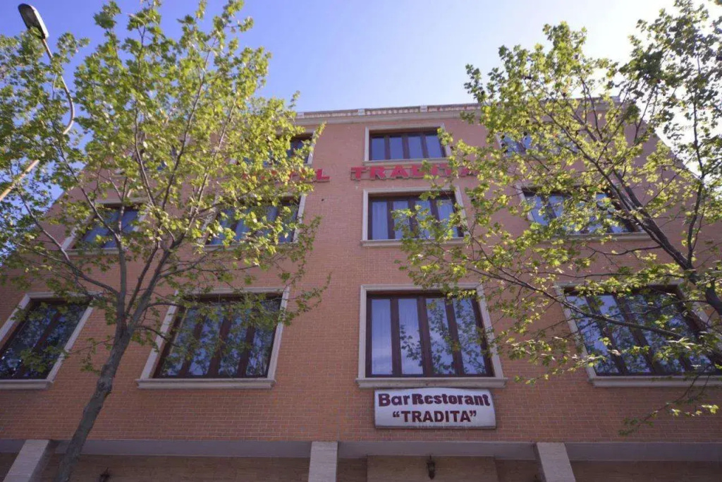 Lotus Hotel