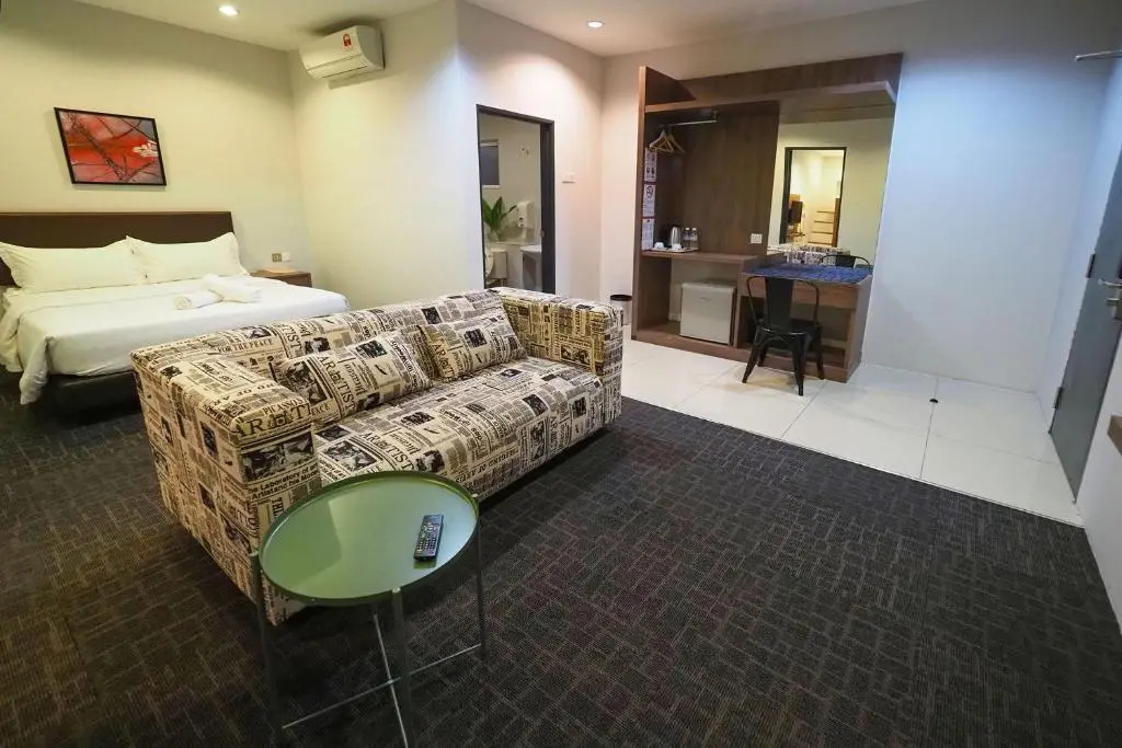 Deluxe Family Suite