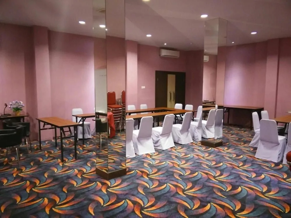 Atreya Hotel Makassar - Général