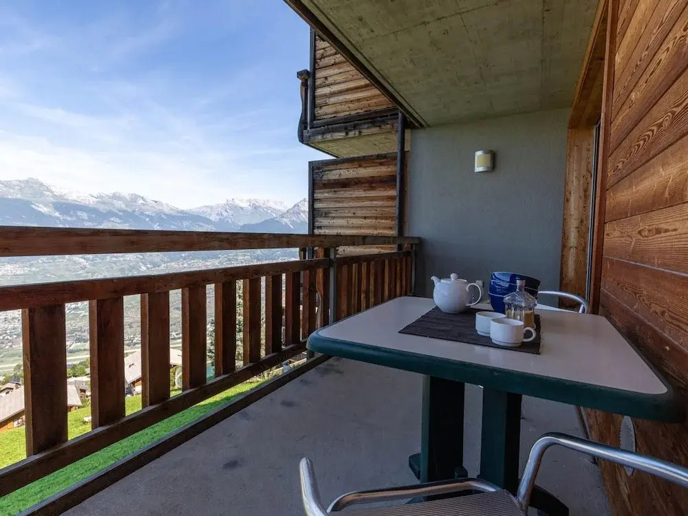 Nice Apartment With Valley View