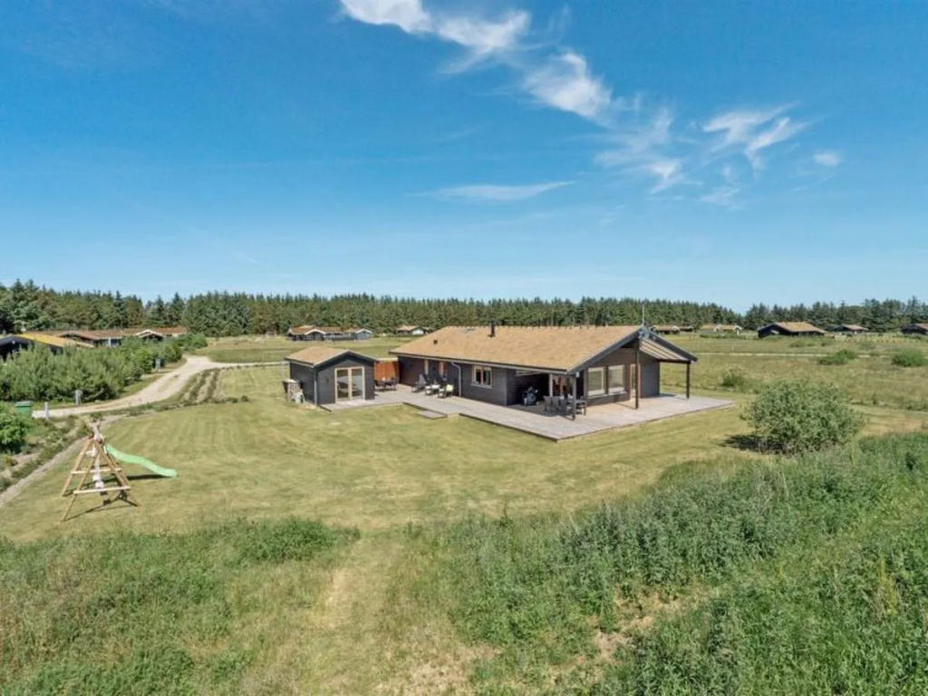 "Alrun" - 1.4km from the sea in NW Jutland