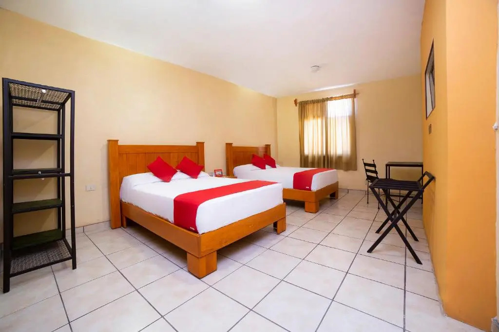 Standard Triple room