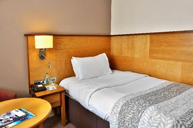 Crowne Plaza East Midlands Airport by IHG - Chambres