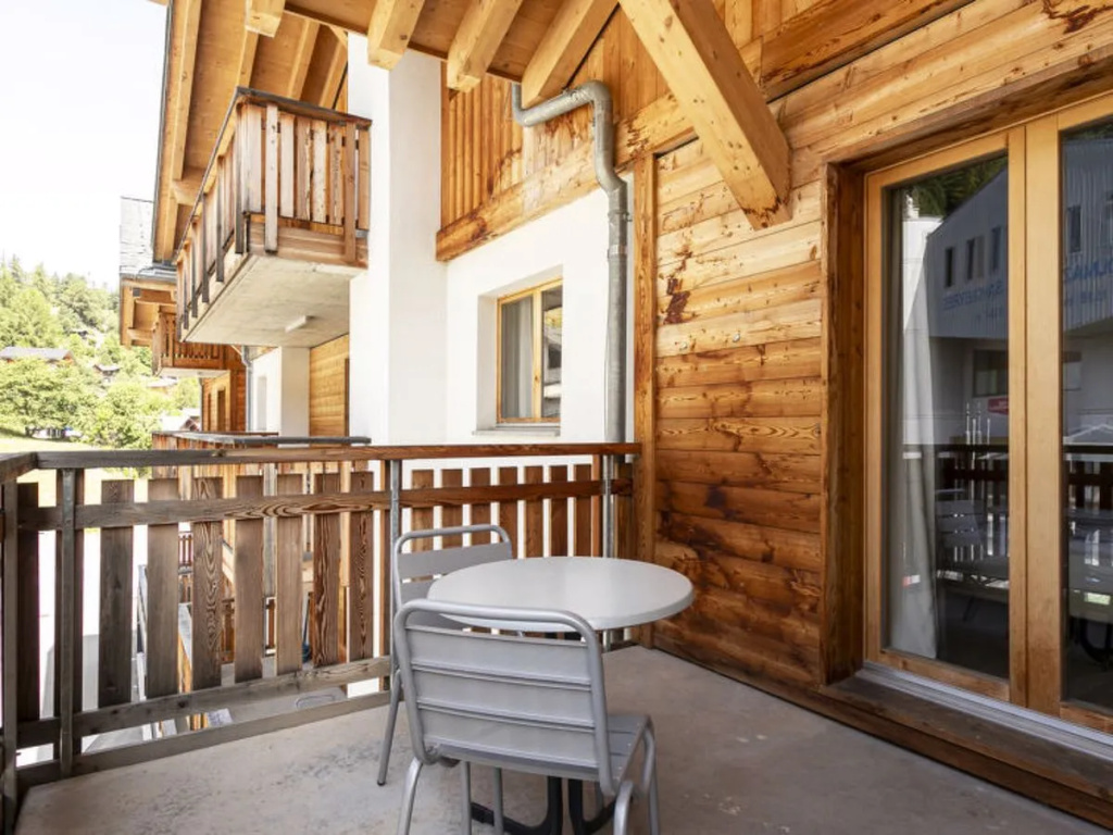 Balcony & Terrace