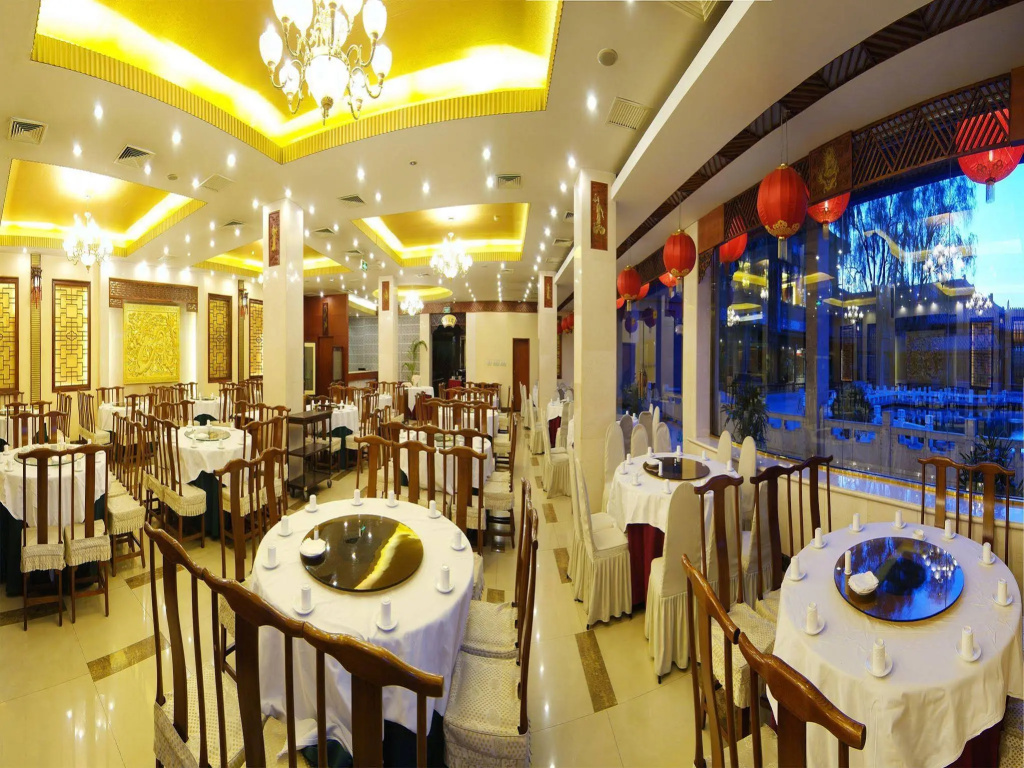 Food & Beverage