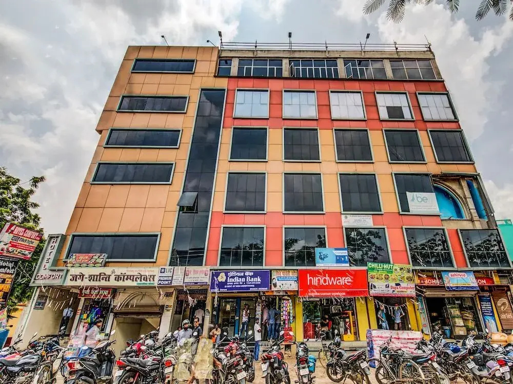 Hotel Comfort by OYO Rooms