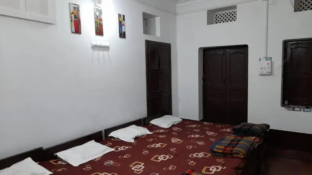 Rupak Lodge!!!!!!!!!!! Call 79031-58122 !!!!!!!!!!!!!!
