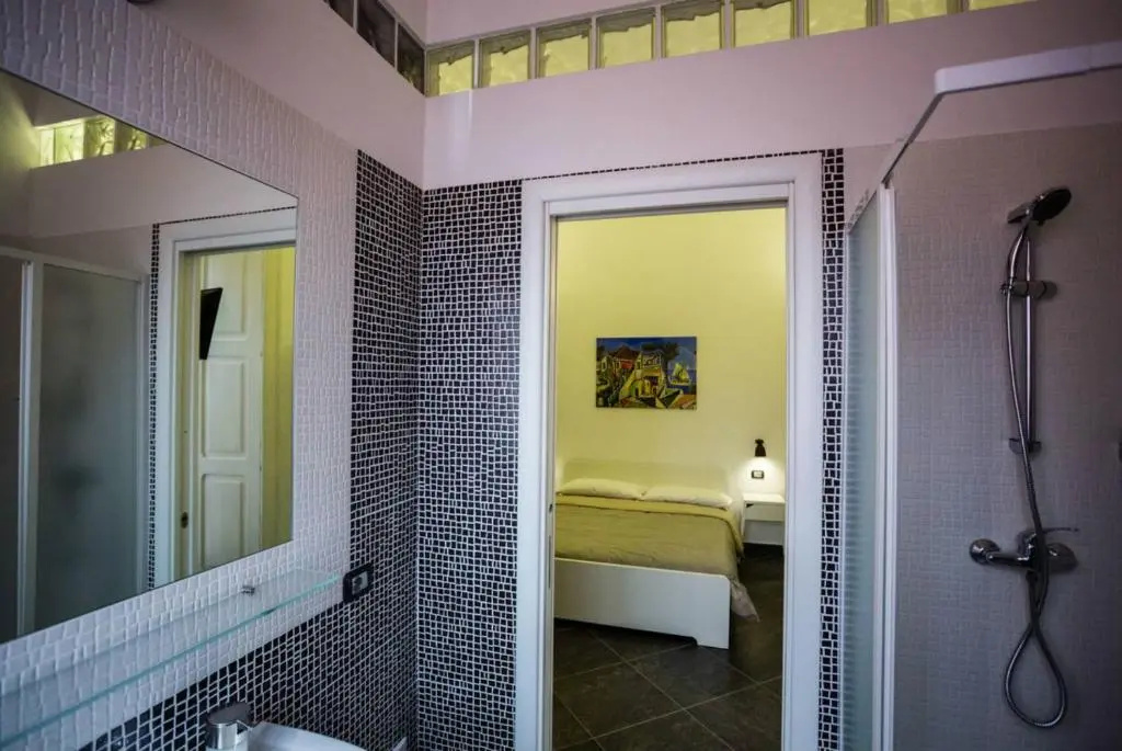 Standard Double room with balcony (full double bed)