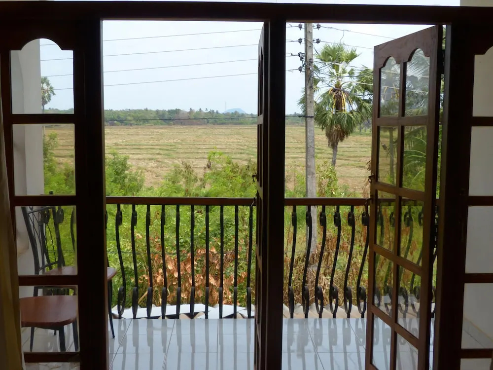 YKD Tourist Rest, Хіккадува, Шрі Ланка мініатюра 9