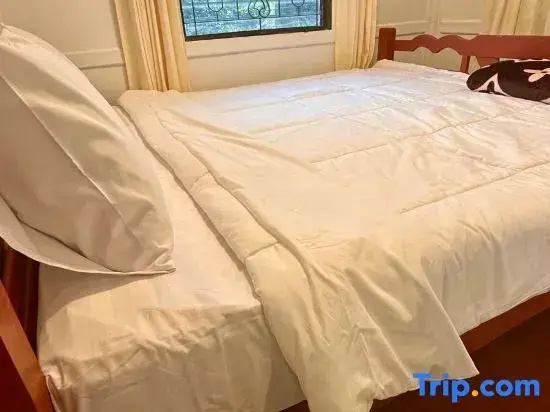 2 Bedrooms Villa