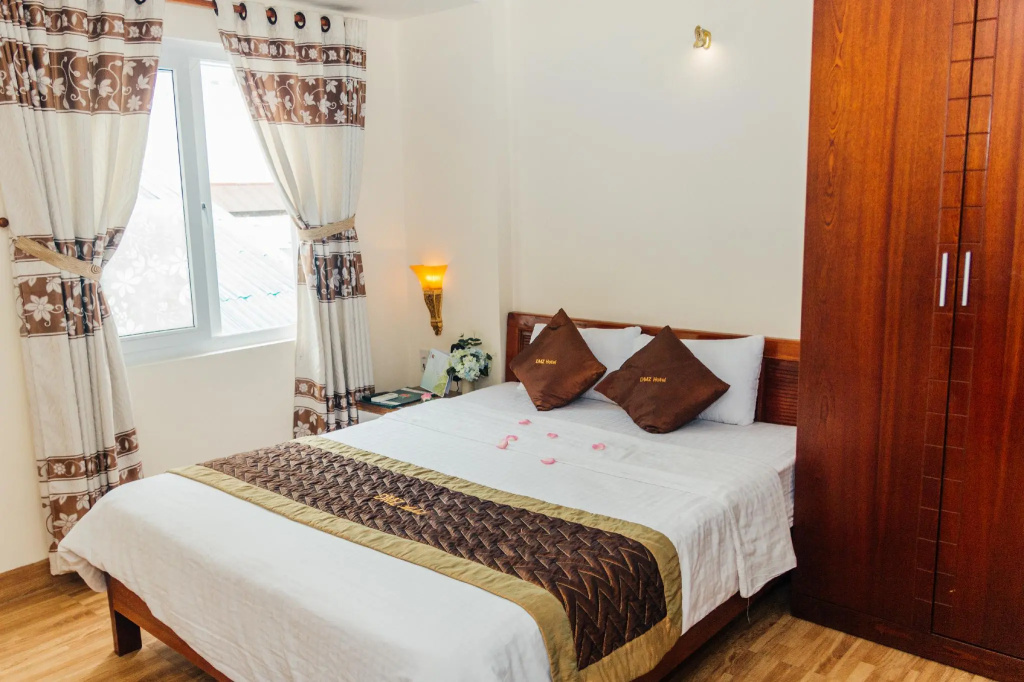 Deluxe room with city view