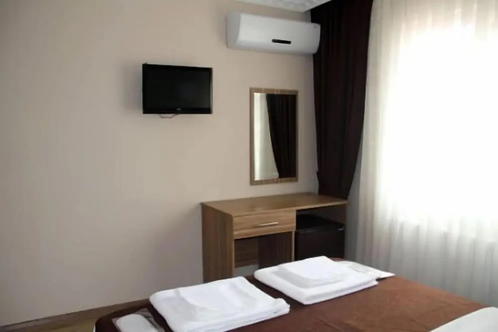 Standard Triple room with balcony