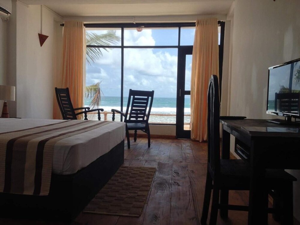 Main Reef Surf hotel