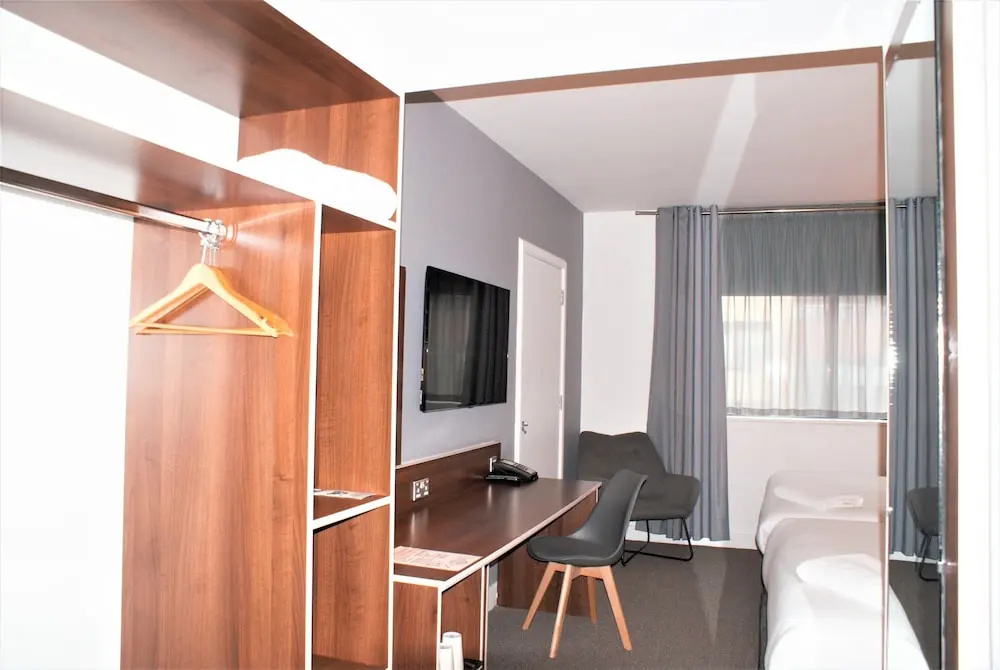 Heeton Concept Hotel City Centre Liverpool — 1