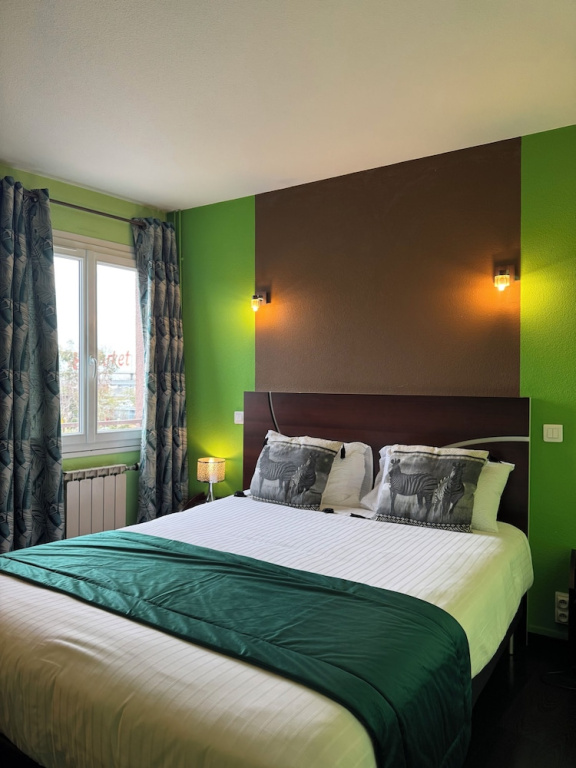 Standard Double room (full double bed)