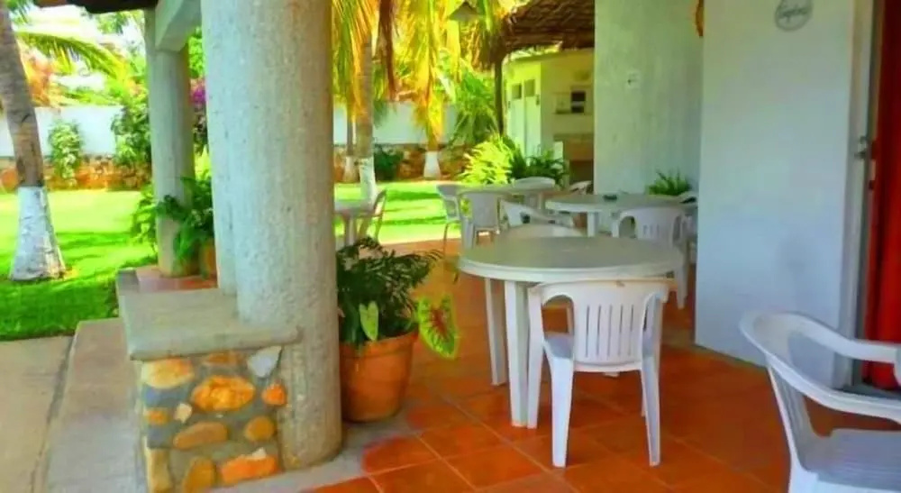 Villa Paraiso & Suites
