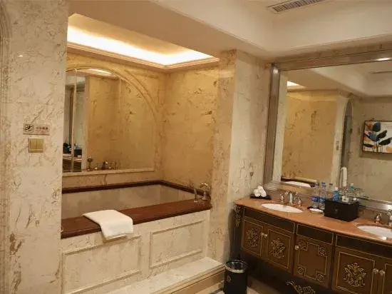 Evergrande Hotel Enping - фото 8