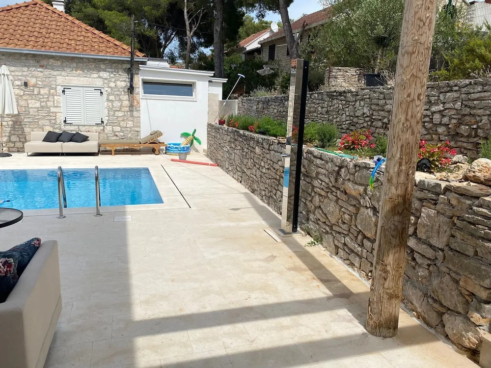 Exclusive Holiday Home Villa Marumare
