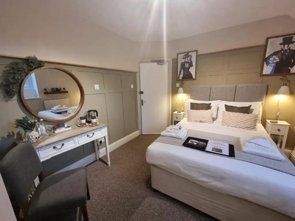 Standard Double room (full double bed)