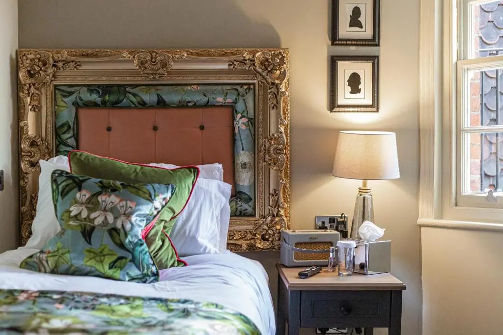 The Kings Arms and Royal Hotel, Godalming, Surrey - Chambres