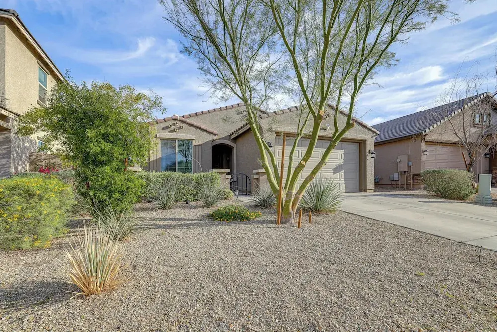 Goodyear Oasis w/ Outdoor Pool + Hot Tub!
